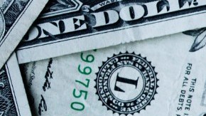 Puedes tener muchos billetes verdes y convertirte en millonario si eres disciplinado.