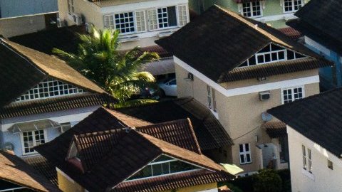 Un inmigrante indocumentado puede cumplir su sueño americano de comprar una casa sin problema.