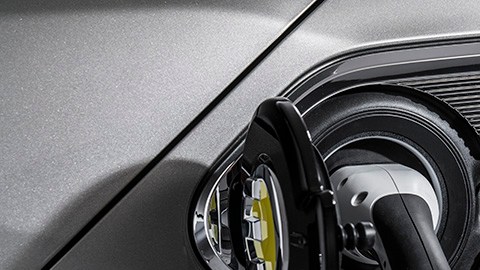 La gasolina es más cara que la electricidad, incluso ahora que está barata.
