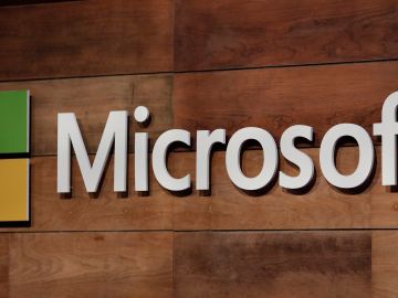The Microsoft logo is pictured during the annual Microsoft shareholders meeting in Bellevue, Washington on November 29, 2017. / AFP PHOTO / Jason Redmond (Photo credit should read JASON REDMOND/AFP via Getty Images)