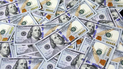 Los préstamos inmediatos te pueden ofrecer grandes cantidades de dinero, pero con altas tasas de interés.