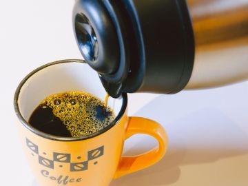 En Target es posible adquirir una cafetera a excelente costo.