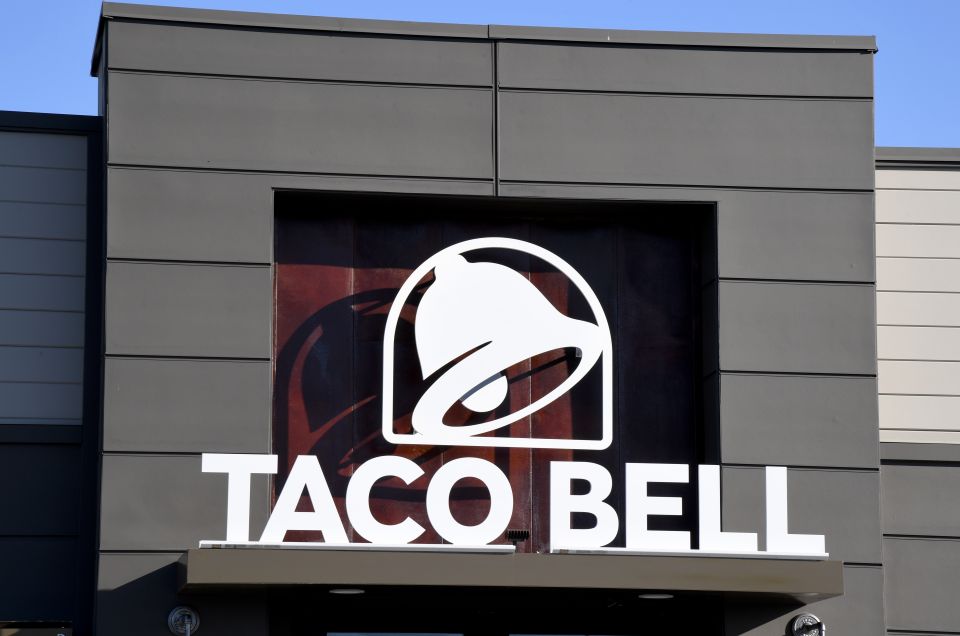 Cómo aplicar a un trabajo y cuánto se gana en Taco Bell - Solo Dinero