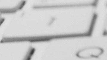 Antes de comprar tu computadora, considera tanto los requerimientos que necesitas para trabajar como el valor de la misma.