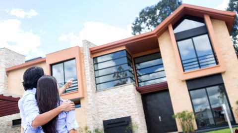 Comprar casa es una de las decisiones financieras más importantes en la vida de cualquier persona.