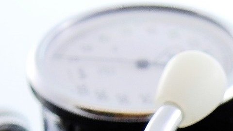 Si tu cónyuge todavía está empleado y tiene cobertura a través de su empleador, es posible que puedas unirte como dependiente.