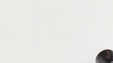 Esta medida restringe la visa de trabajo H-1B, que les permite a las empresas americanas contratar empleados extranjeros para cargos específicos.