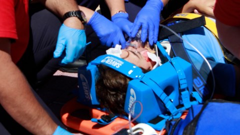 Porque nadie está exento a sufrir un accidente, es una de las razones por las cuales contratar un seguro de vida.