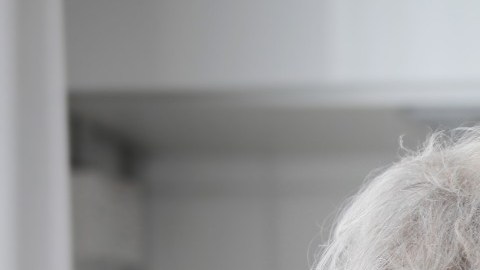 Muchos jóvenes han regresado a casa de sus padres o abuelos debido al COVID-19.