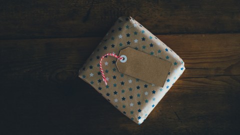 Una tarjeta de regalo siempre es una buena opción que nos puede hacer ganar recompensas y dar un detalle a los que queremos.