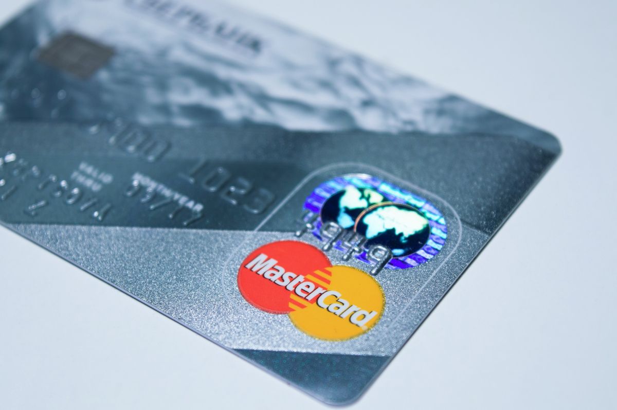 Mastercard ingresa al mundo de la criptomoneda para garantizar las transacciones de sus clientes.