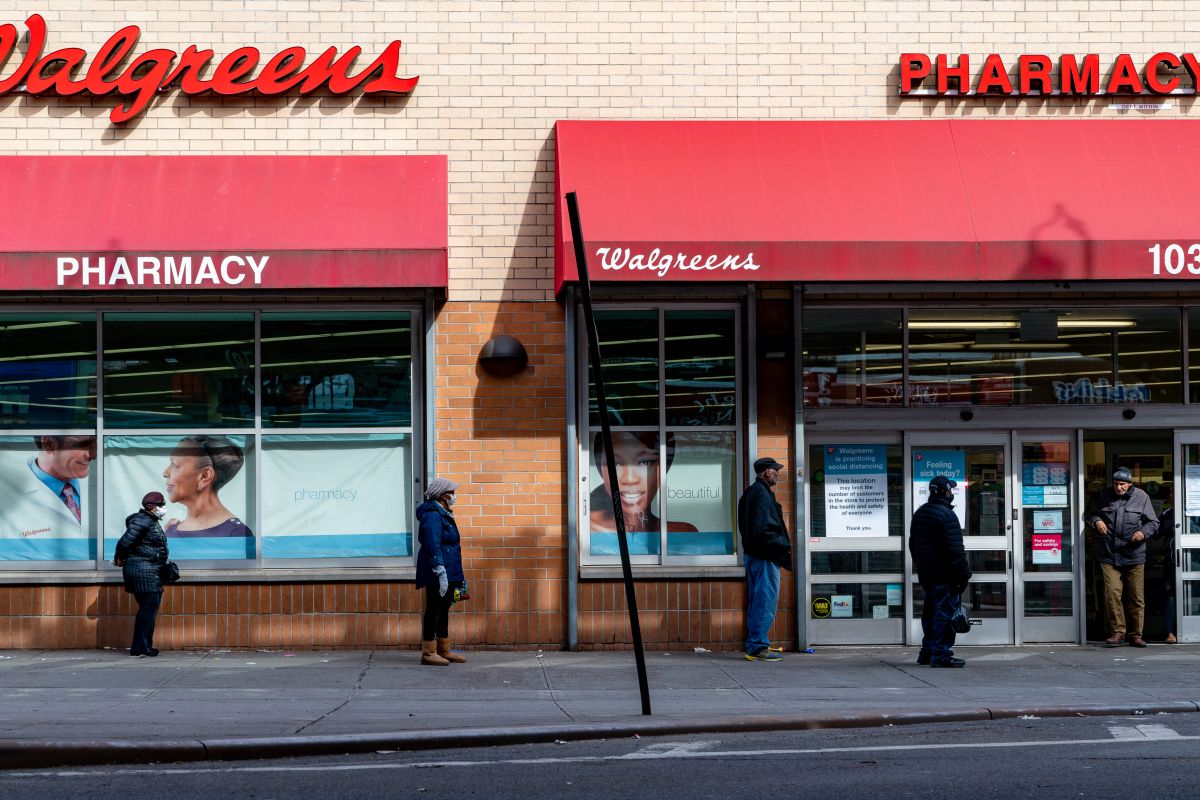 Walgreens quiere convertir sus farmacias en centros de salud y bienestar.