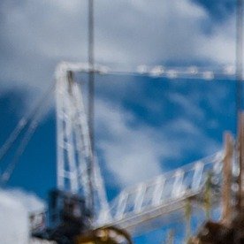 Según datos del censo de Estados Unidos, los inmigrantes mexicanos tienen más probabilidades que otros trabajadores de trabajar en las industrias de construcción, mantenimiento, servicios y producción. 