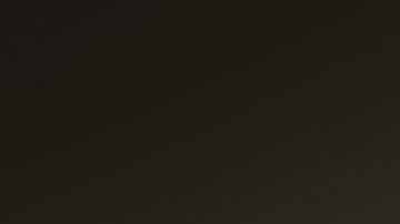 Piensa en que tu primer video debe ser de introducción clásica, que sepan quién eres, de qué trata tu canal y por qué eres diferente a los demás.