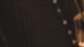 Pasar el límite de crédito de tu tarjeta puede hacerte pasar más que un rato vergonzoso en la tienda donde te la rechacen.