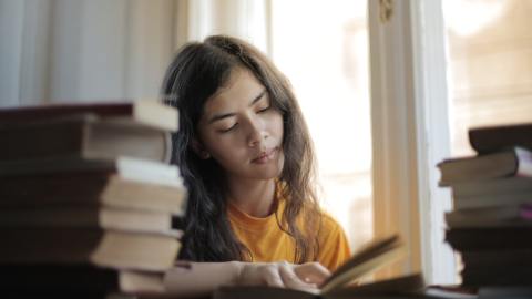 pexels-andrea-piacquadio-3807752