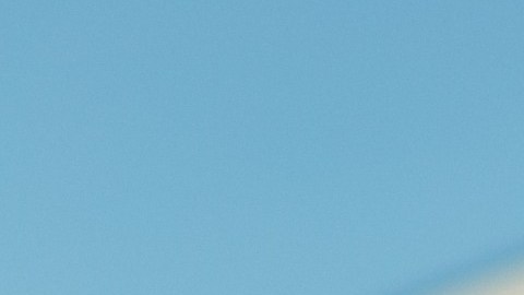 Tratar de solventar un estilo de vida que no puedes costear es un mal hábito que debes cambiar de inmediato.