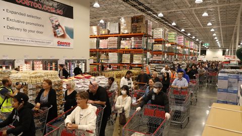 Costco sigue apostando a la experiencia de los consumidores en las tiendas.