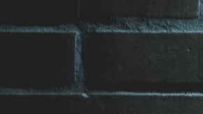 Los estafadores no aprovechan su anonimato y captan la confianza de sus víctimas para robarles su dinero.