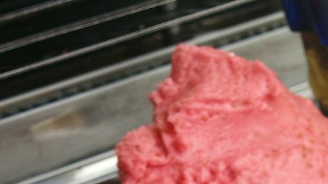Conoce tus opciones y define cuáles serán los helados que vas a ofrecer a tus clientes. Hay sabores tradicionales e incluso otros que son más novedosos y sofisticados.