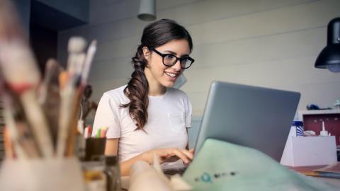 Se debe buscar un equilibrio entre la estabilidad financiera y la emocional.
