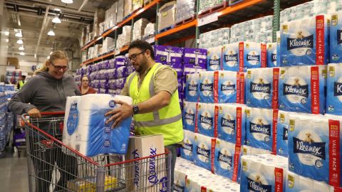 El papel higiénico es uno de los productos más vendidos en Costco.