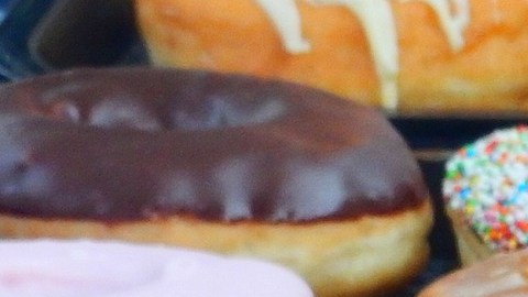 Los panaderos suelen ganar alrededor de $8 dólares por hora y son quienes trabajan antes de que las tiendas abran las puertas al público.