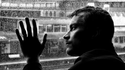 Aunque la soledad ha sido un desafío para los trabajadores durante varios años, la crisis sanitaria del coronavirus vino a aumentar a profundidad el problema.