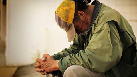 Más de 11 millones de personas de origen latino no tienen empleo legal, es decir, que no tienen cobertura médica y trabajan en empleos inestables.