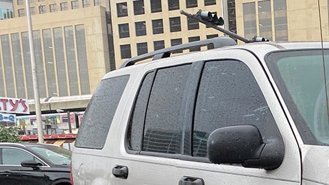 El costo de una poliza del seguro de auto depende de varios factores.
