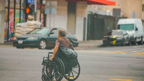 Si recibes el Seguro por Discapacidad del Seguro Social (SSDI) no es limitante para calificar para un cheque de estímulo.