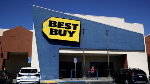 Best Buy ofrece también una garantía sobre rebajas posteriores de sus propios precios.