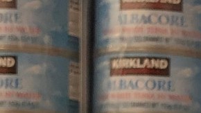 La línea Kirkland cuenta con una gran variedad de artículos como el atún.