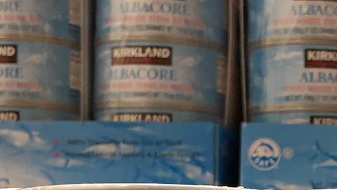 La línea Kirkland cuenta con una gran variedad de artículos como el atún.