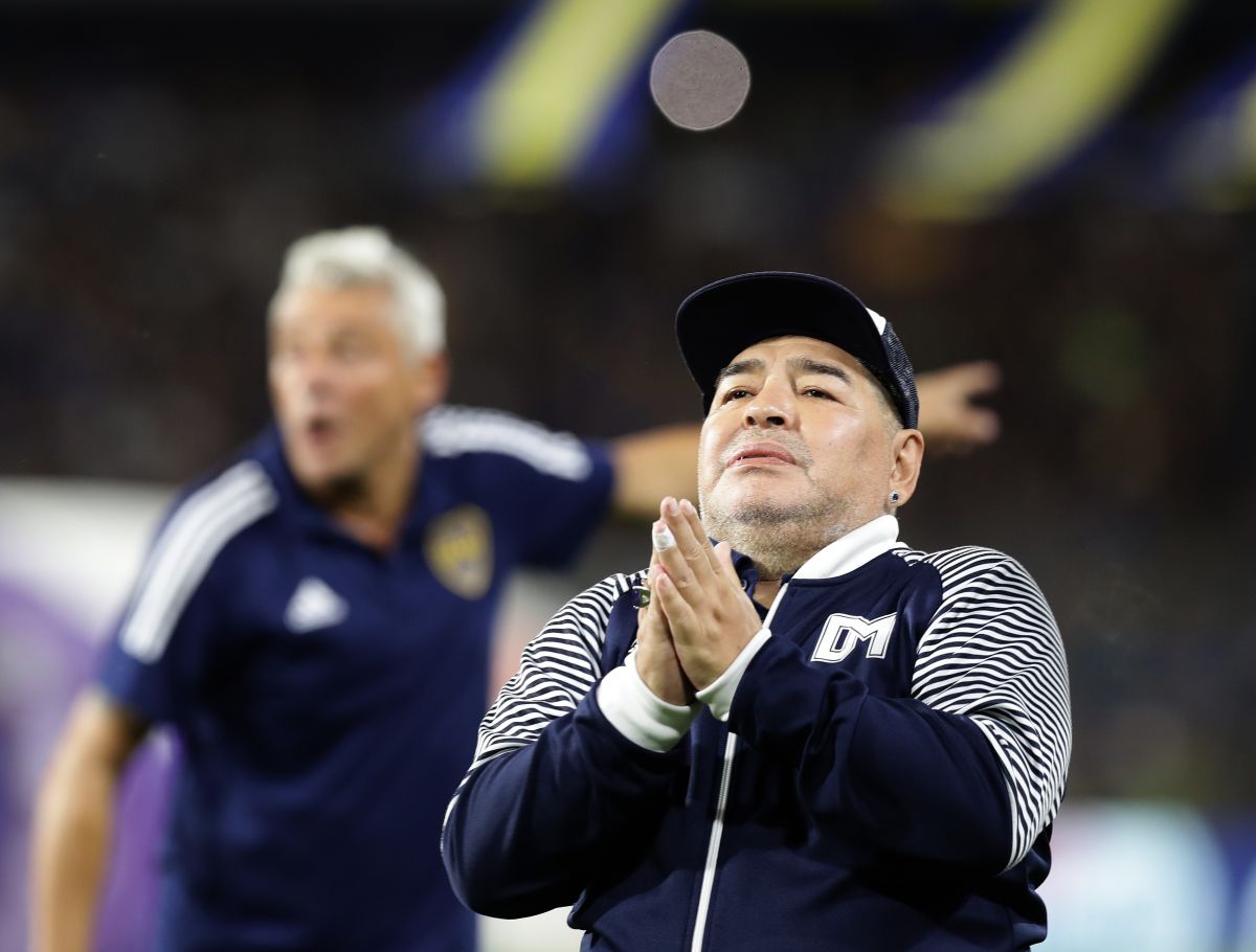 Diego Armando Maradona murió a los 60 años de un paro cardíaco. 