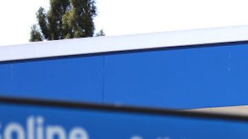 Los precios de la gasolina están en su nivel más bajo en 10 años.