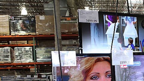 Costco tiene televisores desde $270 dólares con monitor de 43 pulgadas.