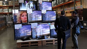 Costco tiene televisores desde $270 dólares con monitor de 43 pulgadas.