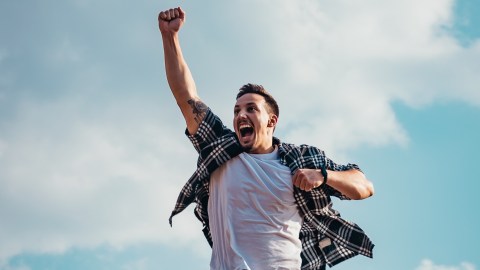 Es posible que comiences a generar historial y puntaje sin una tarjeta de crédito.