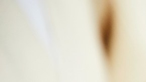 Una tarjeta de crédito con recompensas son beneficiosas para canjear en efectivo o en beneficios en viajes.