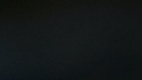 Los miembros del equipo deben demostrar excelente atención al cliente y una actitud positiva. Su salario es de alrededor de $8 dólares por hora.