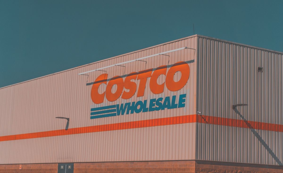 Además de comprar diferentes artículos de conveniencia, en Costco podrías comprar tu primera casa