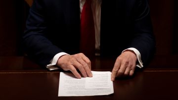 US President Donald Trump notes are seen before he signs an Executive Order on the White House Hispanic Prosperity Initiative at the White House in Washington, DC, on July 9, 2020. (Photo by JIM WATSON / AFP) (Photo by JIM WATSON/AFP via Getty Images)