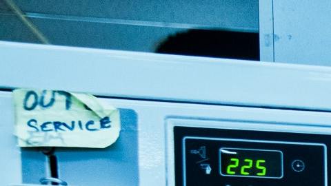 De acuerdo a la oficina de Estadísticas Laborales, el salario promedio por hora para estos trabajos es de $12.22, algo así como $25,420 dólares anuales.