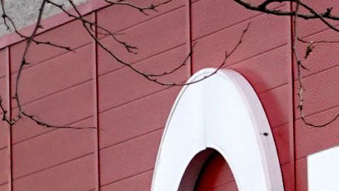 Target ofrece envío sin costo a domicilio en pedidos mayores a $35 dólares.