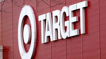 Target ofrece envío sin costo a domicilio en pedidos mayores a $35 dólares.