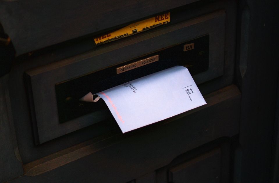 ¿Qué es mejor usar para enviar y recibir dinero un giro postal o una cheque de caja? Solo Dinero