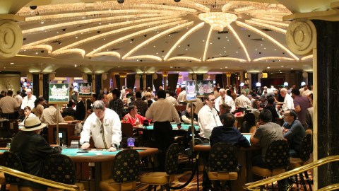 Si los casinos siguen cerrados dos meses más se estaría perdiendo ya $43,500 millones de dólares en actividad económica.
