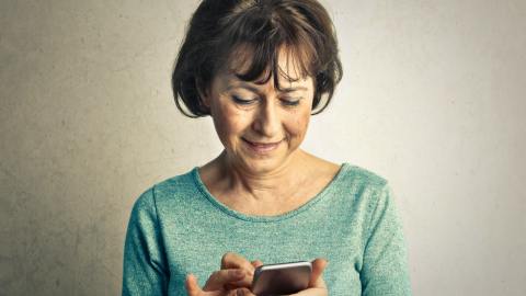 Presenta tus impuestos por el teléfono celular
