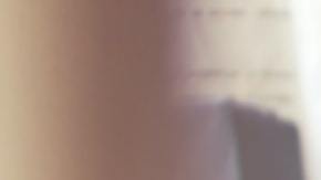 Si dominas la costura y hasta conoces de telas, entonces este puede ser un buen momento para lanzar tu propio negocio pequeño de costura y remiendo. Puedes comenzar con algo pequeño al hacer dobladillos en los pantalones y avanzar hasta artículos como vestidos de novia.